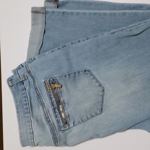 CHICO'S BLACK LABEL Ankle Jeans